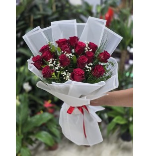 15 Gül Buketi